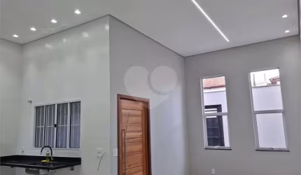 Sobrado com 4 quartos à venda em Parque Vista Alegre - SP