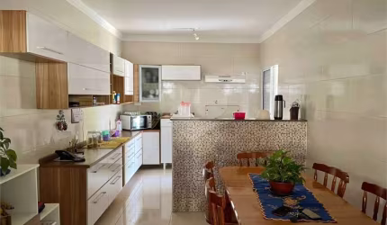 Casa com 3 quartos à venda em Jardim Maria Angélica - SP
