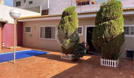 Casa com 4 quartos à venda em Novo Jardim Pagani - SP
