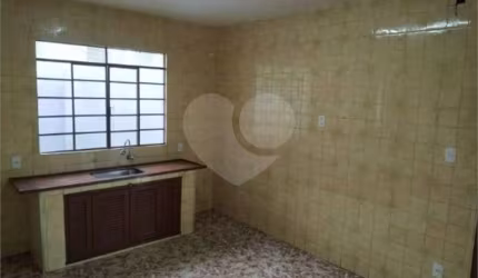 Casa com 3 quartos à venda em Jardim Bom Samaritano - SP