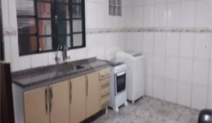 Casa com 2 quartos à venda em Parque Jaraguá - SP