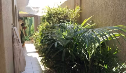Casa com 3 quartos à venda em Vila Souto - SP