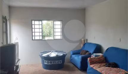Casa com 1 quartos à venda em Vila Santista - SP
