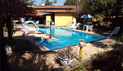 Casa com 6 quartos à venda em Vale Do Igapó - SP