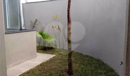 Casa com 2 quartos à venda em Parque Viaduto - SP