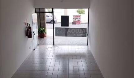 Loja à venda em Jardim Infante Dom Henrique - SP