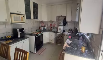 Casa com 3 quartos à venda em Vila Independência - SP