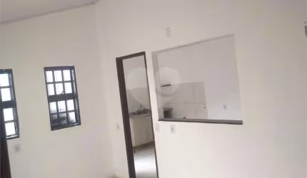 Casa com 4 quartos à venda em Núcleo Habitacional Mary Dota - SP