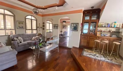 Casa com 4 quartos à venda em Jardim América - SP