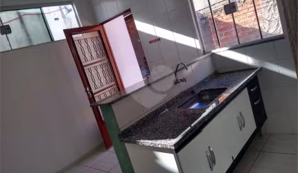 Casa com 1 quartos à venda em Vila Industrial - SP