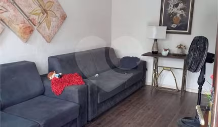 Casa com 3 quartos à venda em Conjunto Habitacional Pastor Arlindo Lopes Viana - SP