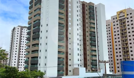 Apartamento com 3 quartos à venda em Jardim Infante Dom Henrique - SP
