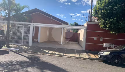 Casa com 4 quartos à venda em Jardim Terra Branca - SP
