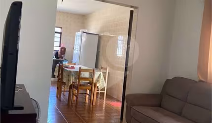 Casa com 3 quartos à venda em Parque Jaraguá - SP