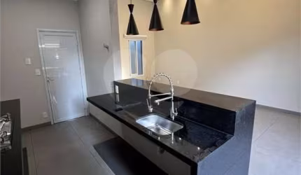 Casa com 3 quartos à venda em Jardim Terra Branca - SP