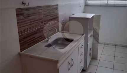 Apartamento com 2 quartos à venda em Jardim Panorama - SP