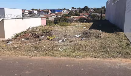 Terreno à venda em Parque Jaraguá - SP