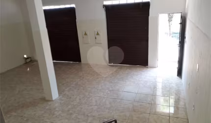Salão Comercial à venda em Núcleo Habitacional Mary Dota - SP