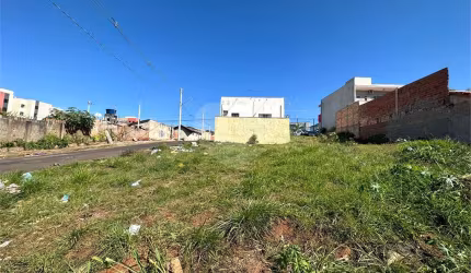 Terreno à venda em Vila Bom Jesus - SP