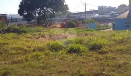 Área de Terra à venda ou para locação em Vila Cardia - SP