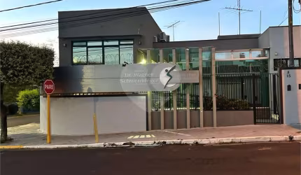 Prédio inteiro com 10 salas à venda ou locação