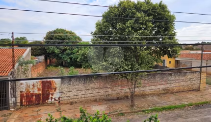Terreno à venda em Jardim Petrópolis - SP