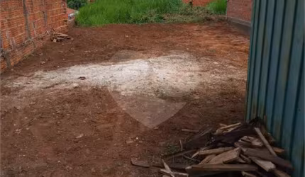 Terreno à venda em Jardim Vânia Maria - SP