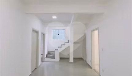 Prédio inteiro à venda ou para locação em Centro - SP