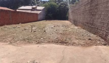 Terreno à venda em Jardim Colonial - SP