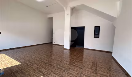 Salão Comercial para locação em Vila Mesquita - SP