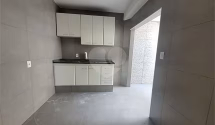 Casa com 3 quartos à venda em Centro - SP