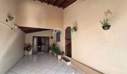 Casa com 3 quartos à venda em Jardim Progresso - SP