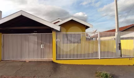 Casa com 3 quartos à venda em Barras Do Tietê - SP