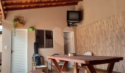 Casa com 2 quartos à venda em Núcleo Habitacional Mary Dota - SP