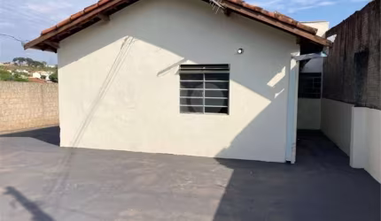 Casa com 2 quartos à venda em Núcleo Habitacional Nobuji Nagasawa - SP