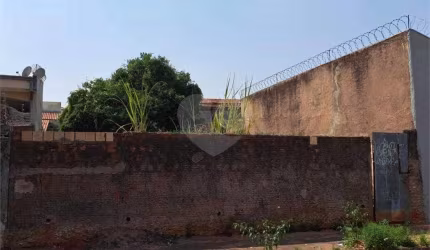 Terreno à venda em Vila São João Da Boa Vista - SP