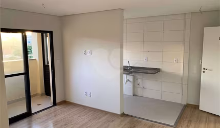 Apartamento com 3 quartos à venda em Parque Residencial Das Camélias - SP