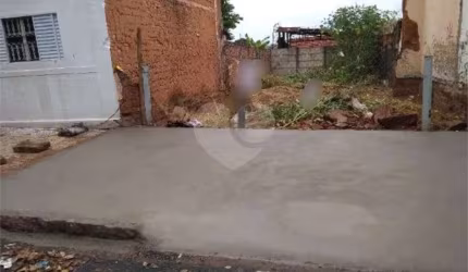 Terreno à venda em Centro - SP