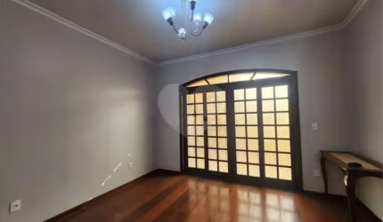 Casa com 3 quartos à venda em Jardim Dona Lili - SP