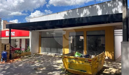 Salão Comercial para locação em Jardim Nasralla - SP