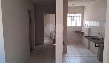 Apartamento com 2 quartos à venda em Núcleo Habitacional Mary Dota - SP