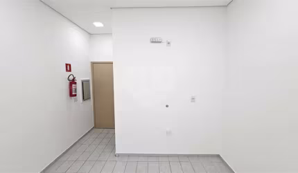 Salas para locação em Jardim Infante Dom Henrique - SP