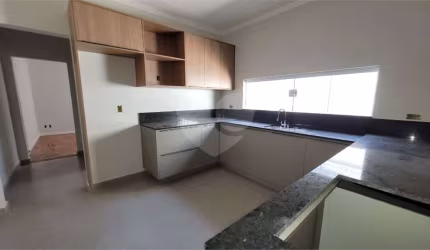 Casa com 3 quartos à venda em Parque Vista Alegre - SP