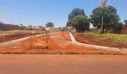 Terreno à venda em Jardim Bela Vista - SP