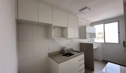 Apartamento com 2 quartos para locação em Jardim Terra Branca - SP
