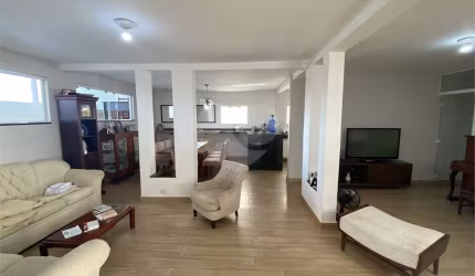 Casa com 4 quartos à venda em Vila Seabra - SP