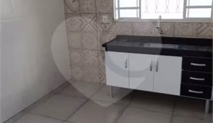 Casa com 3 quartos à venda em Parque Santa Edwiges - SP