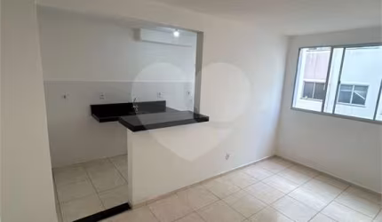 Apartamento com 2 quartos à venda ou para locação em Jardim Estrela D'alva - SP