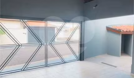 Casa com 3 quartos à venda em Jardim Terra Branca - SP