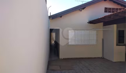 Casa com 3 quartos para locação em Vila Jardim Celina - SP